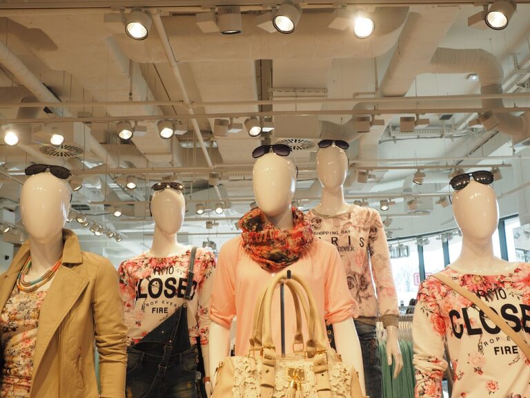 A Guide to Responsible Fashion: Nurturing Sustainability and Ethical Practices in the Fashion Industry 50 mannequins fashion industry