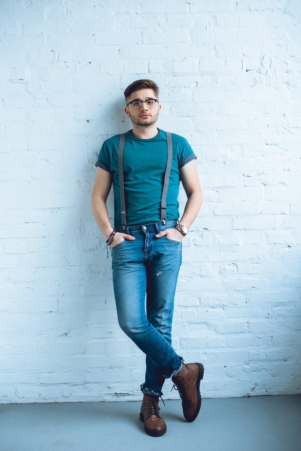Design Hub 360 Creative Company 11 bearded young man wearing t shirt and jeans
